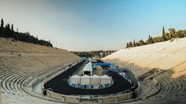 Exploring Cutting-Edge Aerodynamic Wing Innovations for Sport Bikes in High-Speed UK Riding