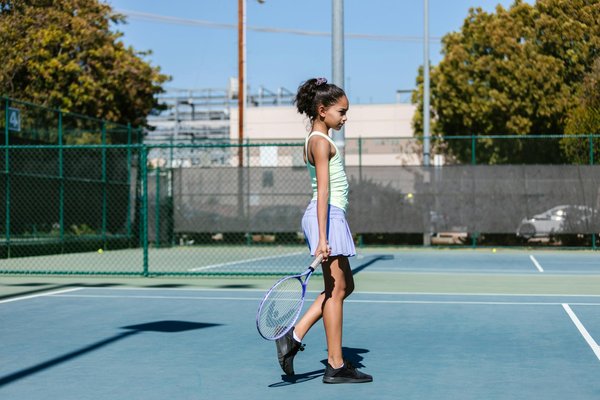 Enhancing youth football talent: cutting-edge cognitive skills training approaches in football academies